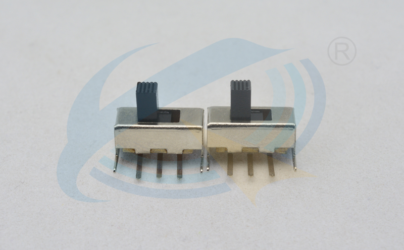 兩檔三腳撥動開關.jpg 兩檔三腳撥動開關.jpg